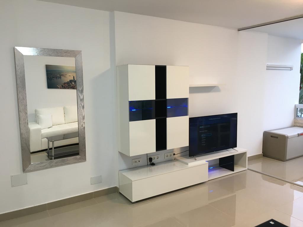 Appartaments Deluxe Διαμέρισμα Πλάγια ντελ Ινγκλές Εξωτερικό φωτογραφία